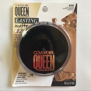 COVERGIRL QUEEN Light Golden Pressed Powder